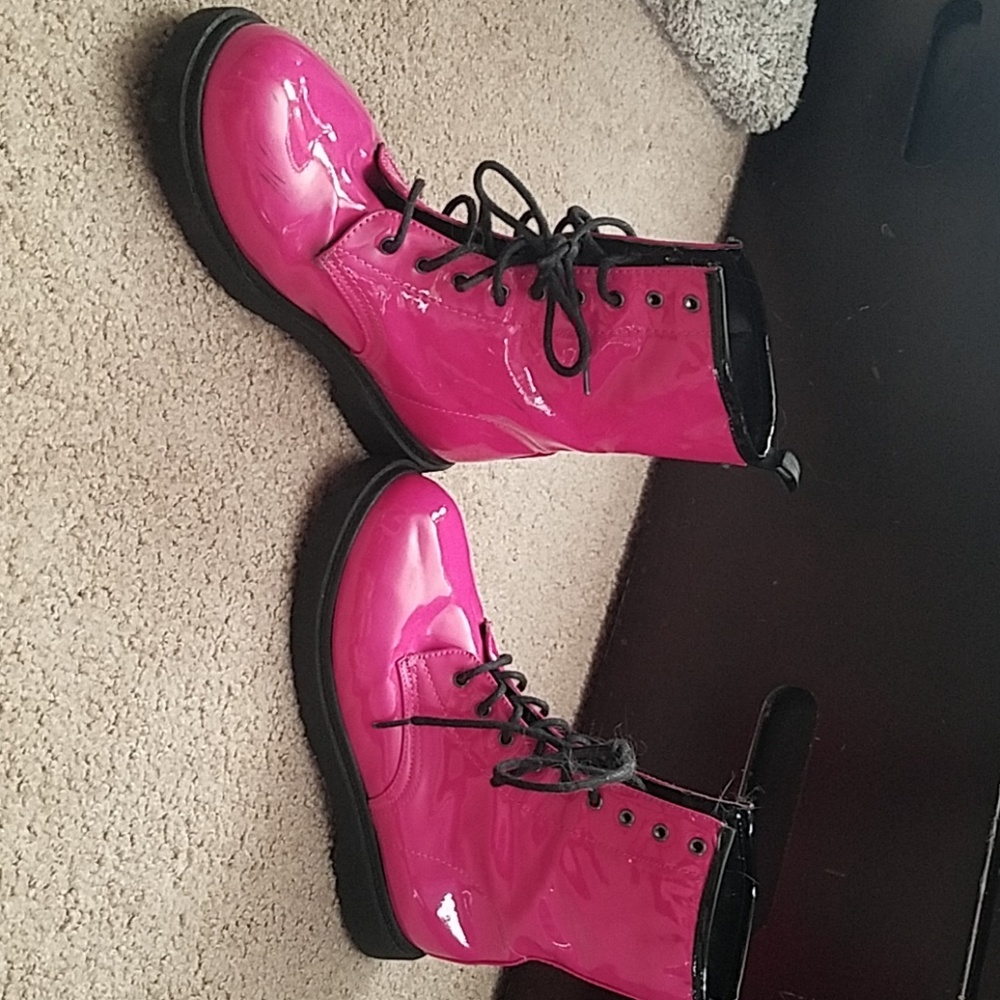 HOT PINK! Rubber  Rain boots